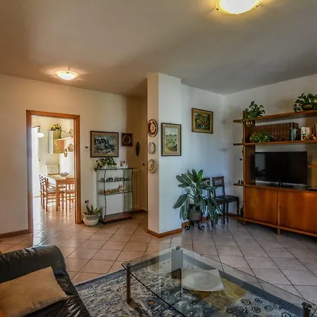 アパート Casa Liana